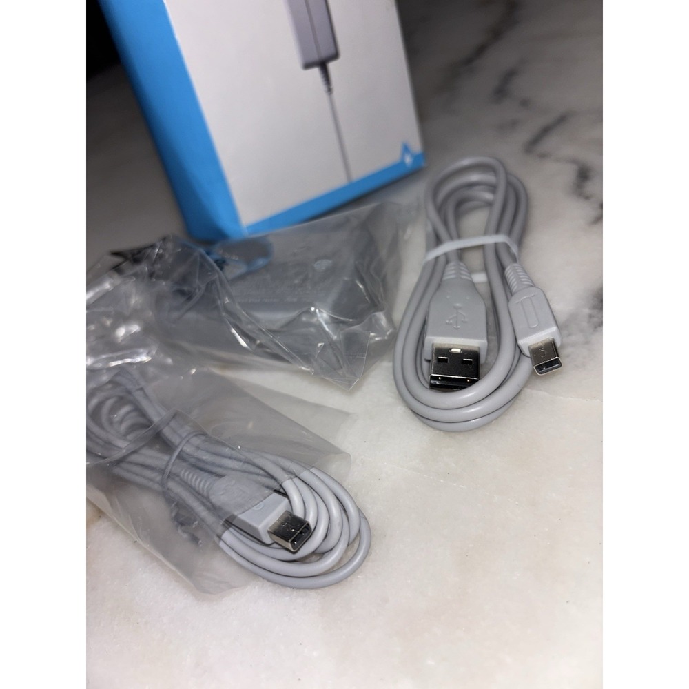 NEW Nintendo DSI XL 2DS 3DS DS I Charger Power Cable AC Adapter ( Damaged Box ) - Picture 8 of 8